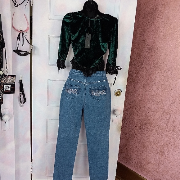 Bratz × Dolls Kill like new heart Pocket rhinestone adorable str8leg jeans! - Picture 4 of 12
